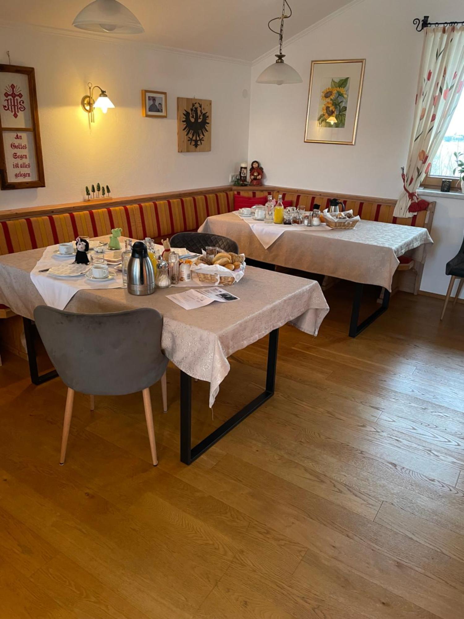 Haus Hager Bed & Breakfast Schlitters Exterior foto